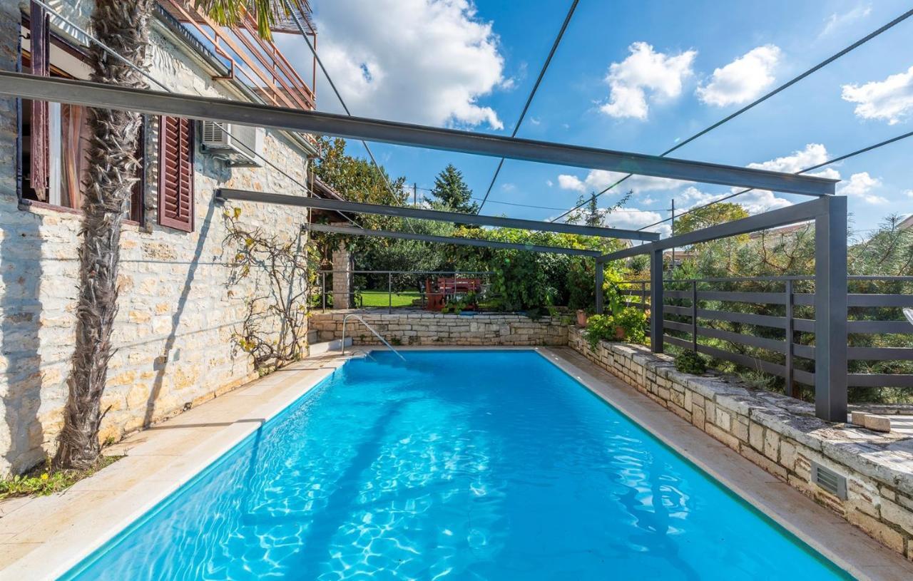 فندق House Peresiji الغرفة الصورة