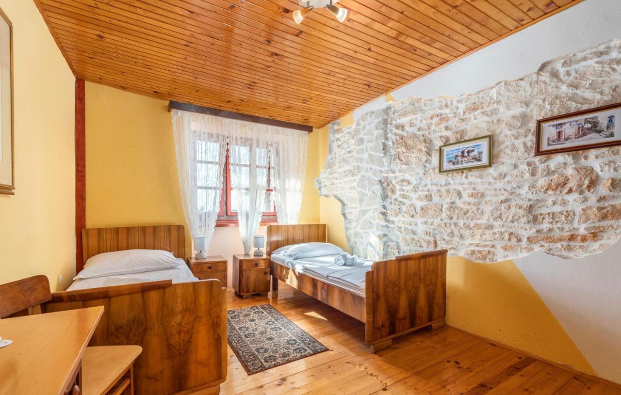 فندق House Peresiji الغرفة الصورة