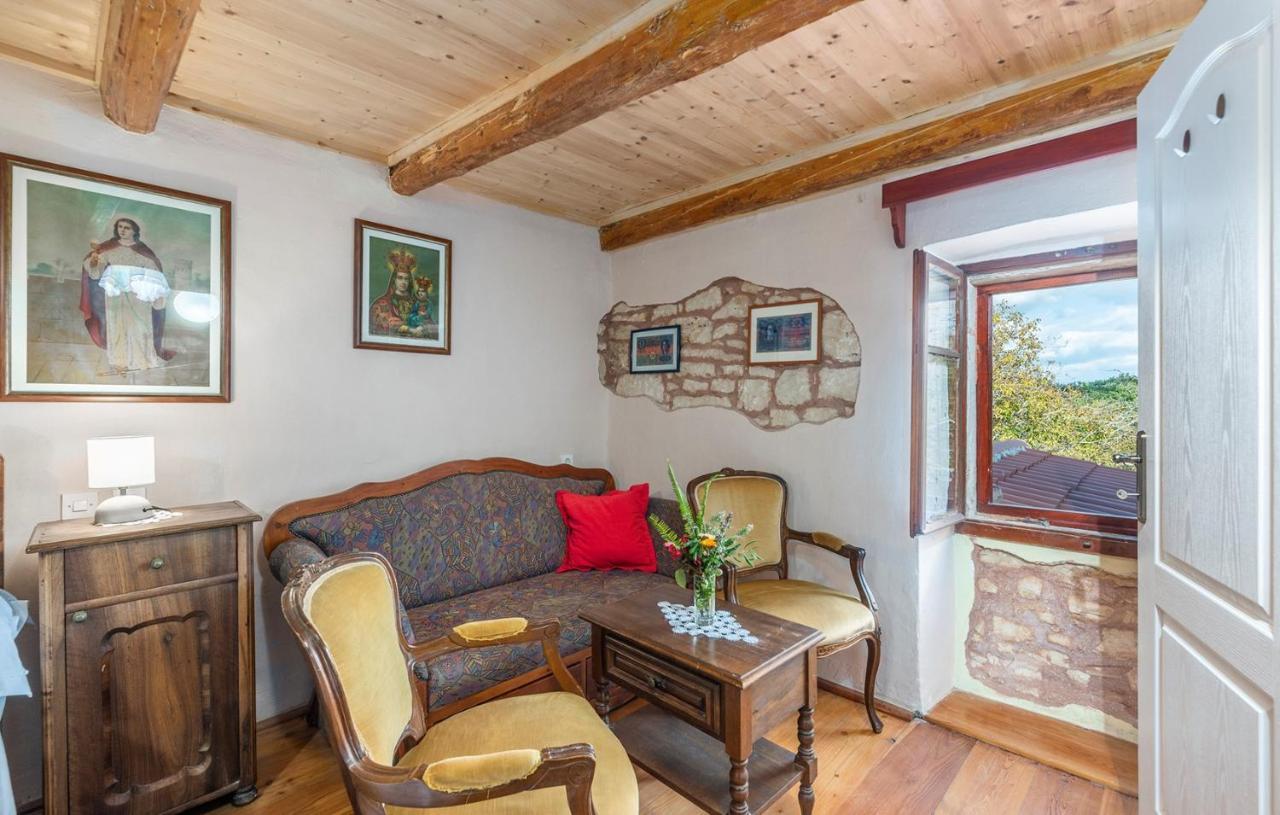 فندق House Peresiji الغرفة الصورة