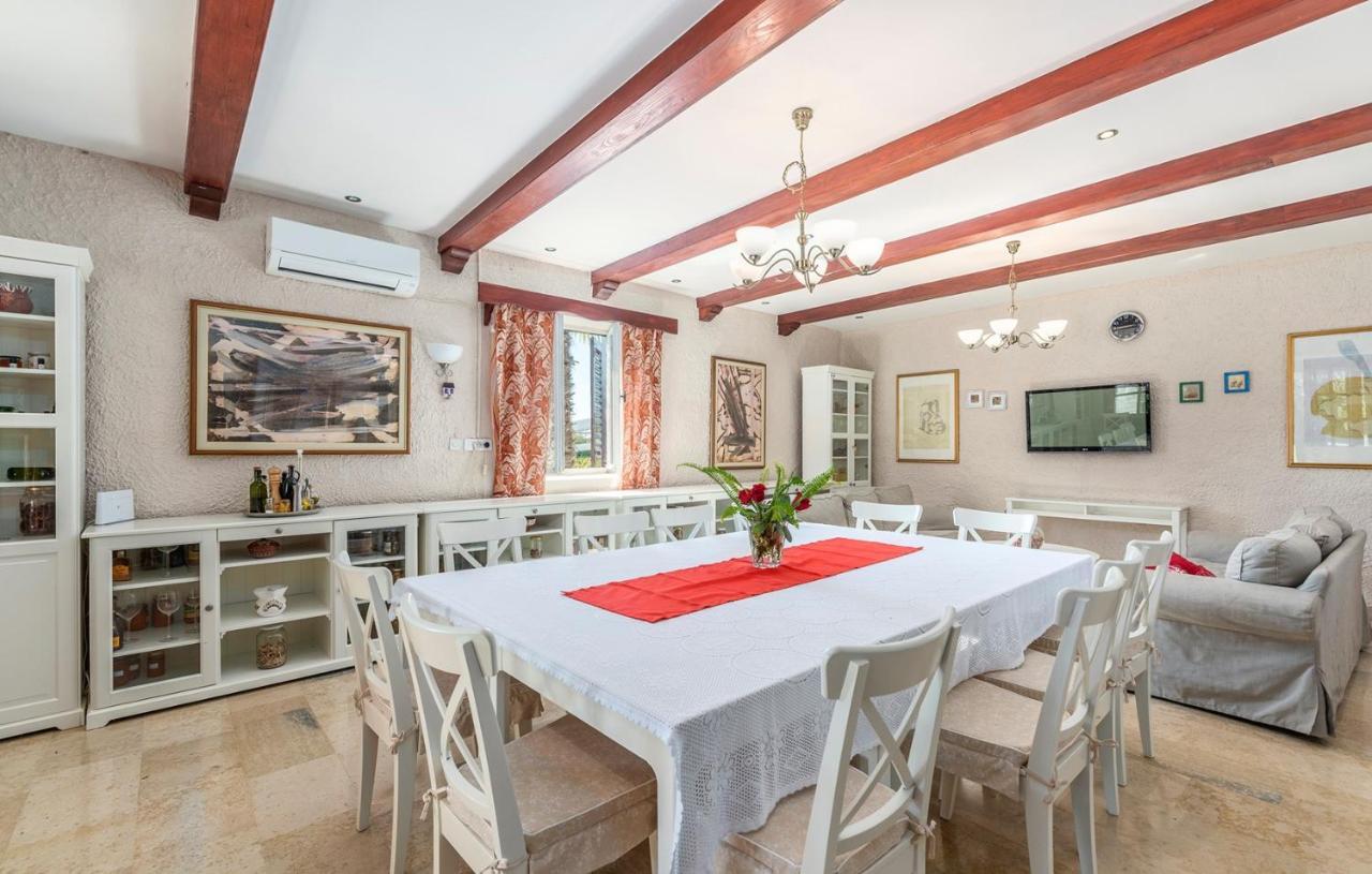 فندق House Peresiji الغرفة الصورة