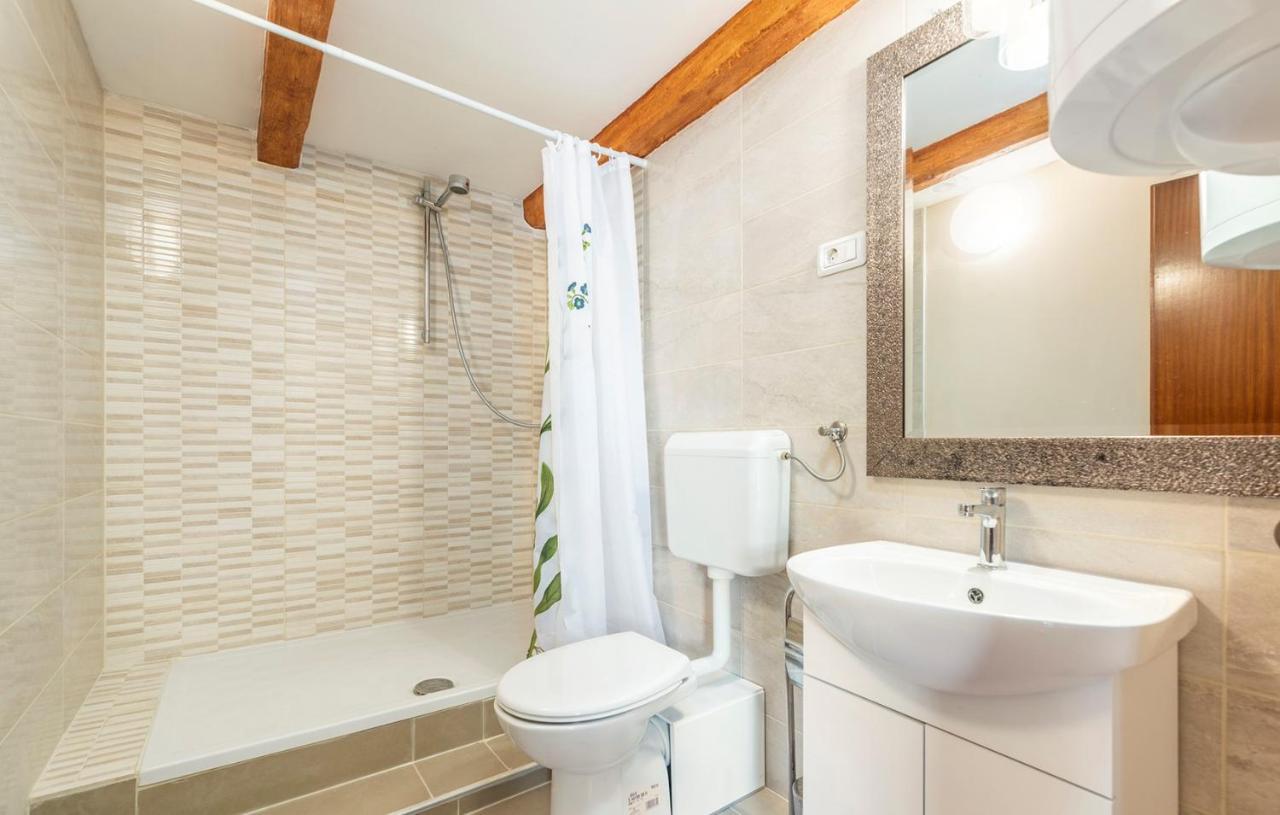 فندق House Peresiji الغرفة الصورة